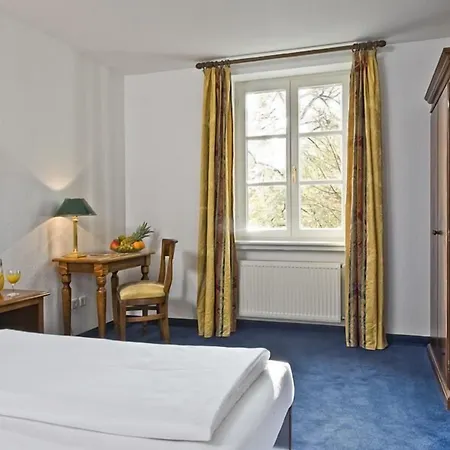 Koenigin Olga ホテル エルヴァンゲン